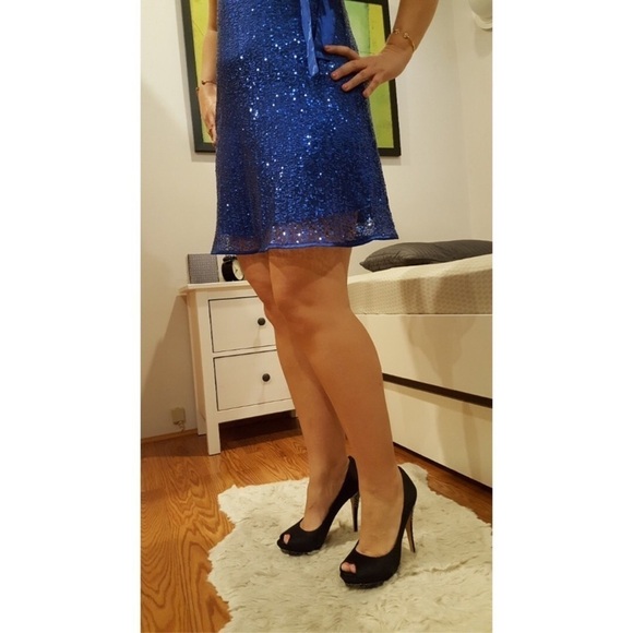 💕BCBGMAXAZRIA💕 Dalton Satin Peep-Toe Pumps - Picture 2 of 8